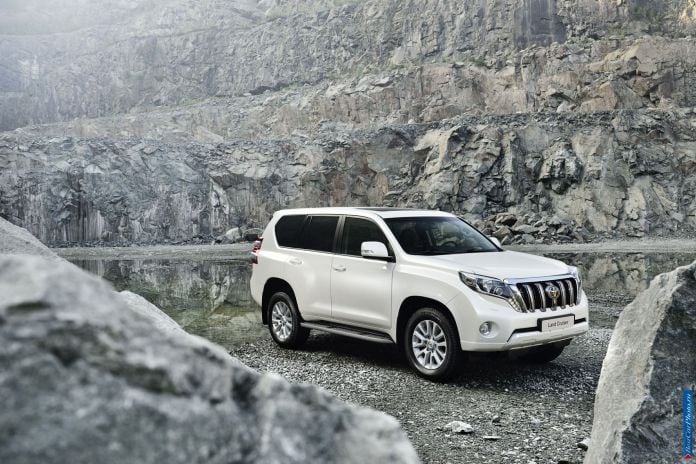 2014 Toyota Land Cruiser Prado - фотография 4 из 71