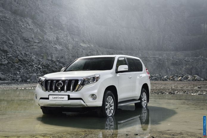 2014 Toyota Land Cruiser Prado - фотография 11 из 71
