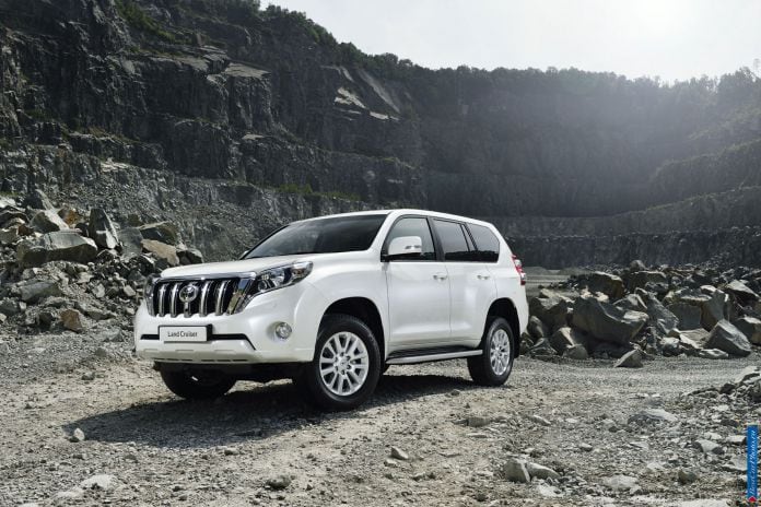 2014 Toyota Land Cruiser Prado - фотография 15 из 71