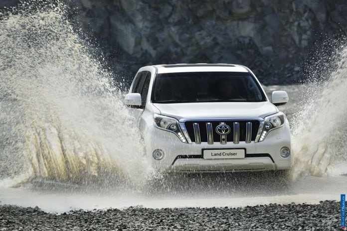 2014 Toyota Land Cruiser Prado - фотография 32 из 71