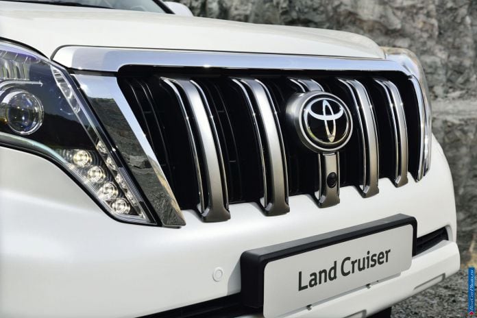 2014 Toyota Land Cruiser Prado - фотография 44 из 71