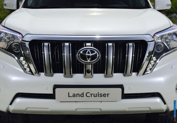 2014 Toyota Land Cruiser Prado - фотография 45 из 71