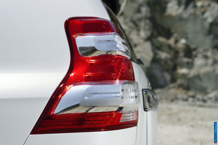 2014 Toyota Land Cruiser Prado - фотография 51 из 71