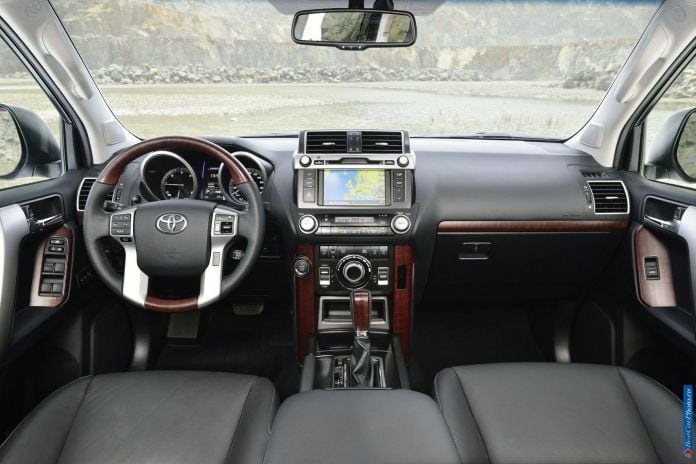 2014 Toyota Land Cruiser Prado - фотография 61 из 71