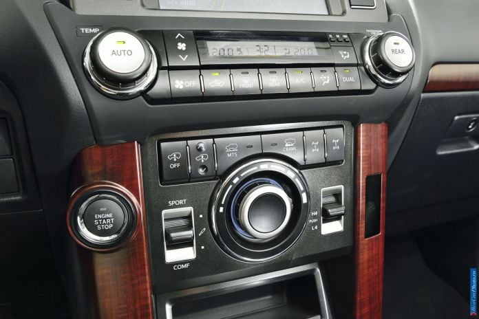 2014 Toyota Land Cruiser Prado - фотография 66 из 71