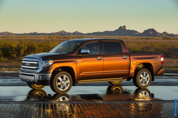 2014 Toyota Tundra - фотография 14 из 37