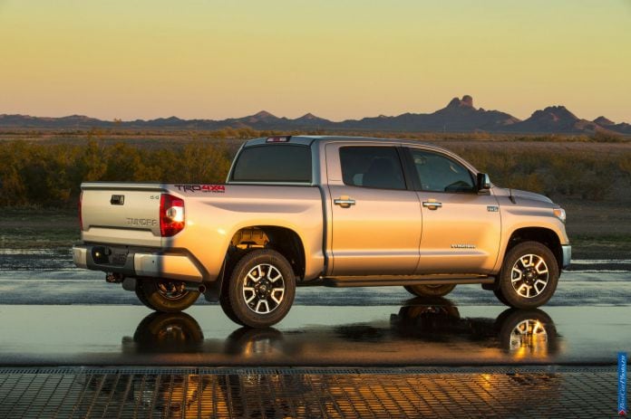 2014 Toyota Tundra - фотография 16 из 37