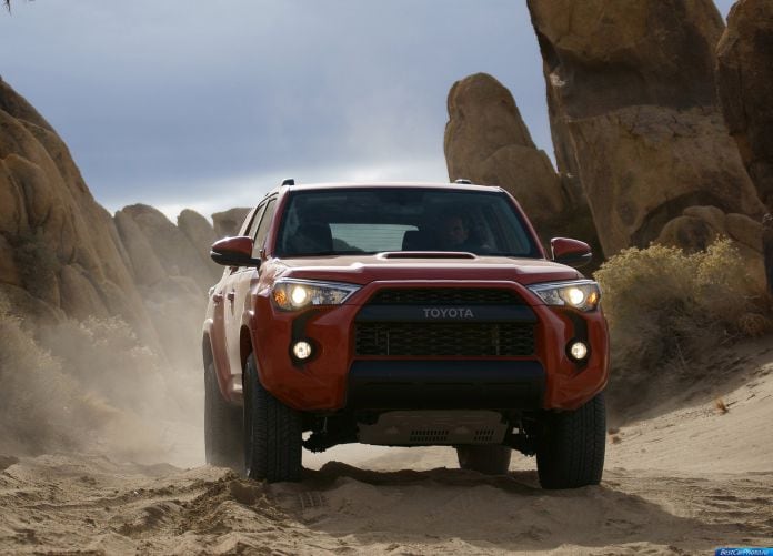 2015 Toyota 4Runner TRD Pro Series - фотография 2 из 12