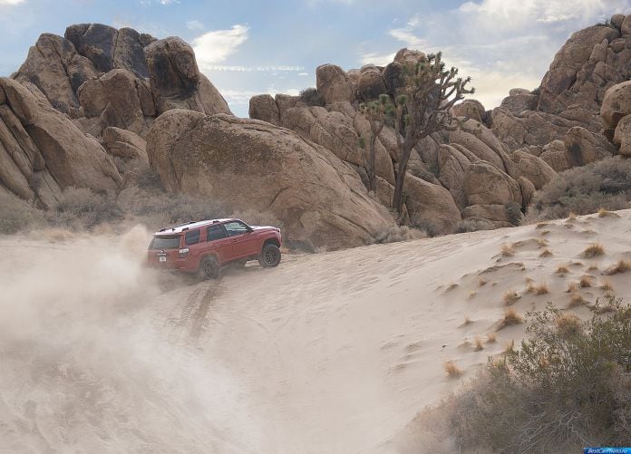2015 Toyota 4Runner TRD Pro Series - фотография 5 из 12