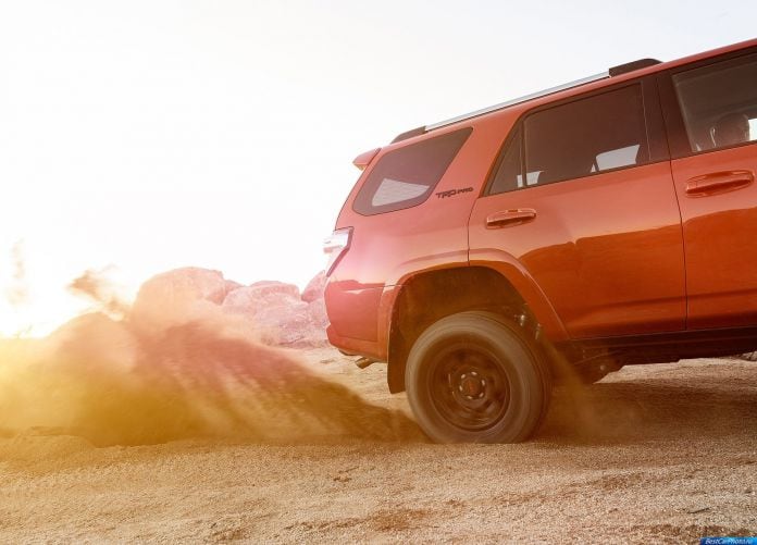 2015 Toyota 4Runner TRD Pro Series - фотография 10 из 12