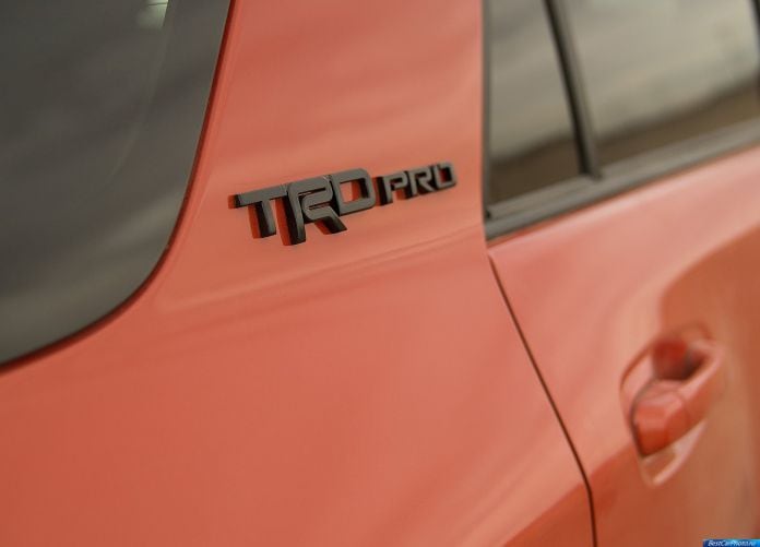 2015 Toyota 4Runner TRD Pro Series - фотография 11 из 12