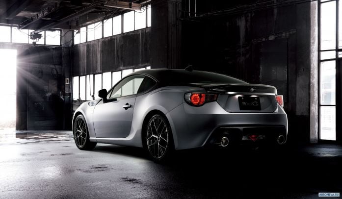 2015 Toyota 86 Style CB - фотография 4 из 10
