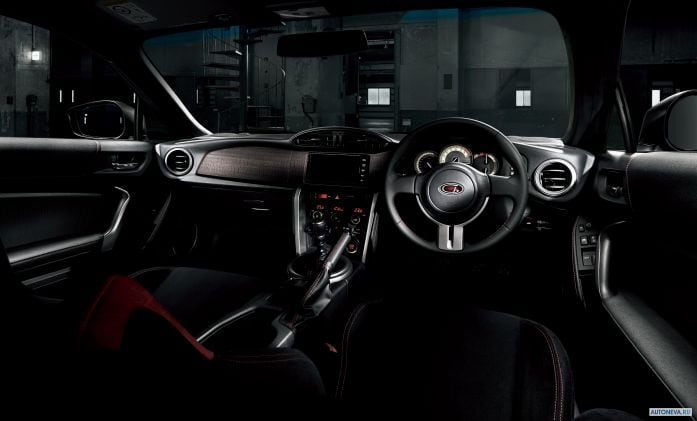 2015 Toyota 86 Style CB - фотография 5 из 10