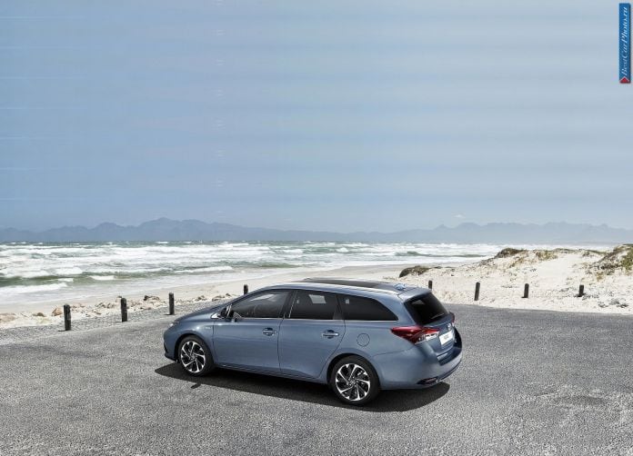 2015 Toyota Auris - фотография 6 из 34