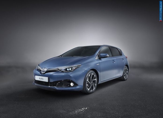2015 Toyota Auris - фотография 11 из 34
