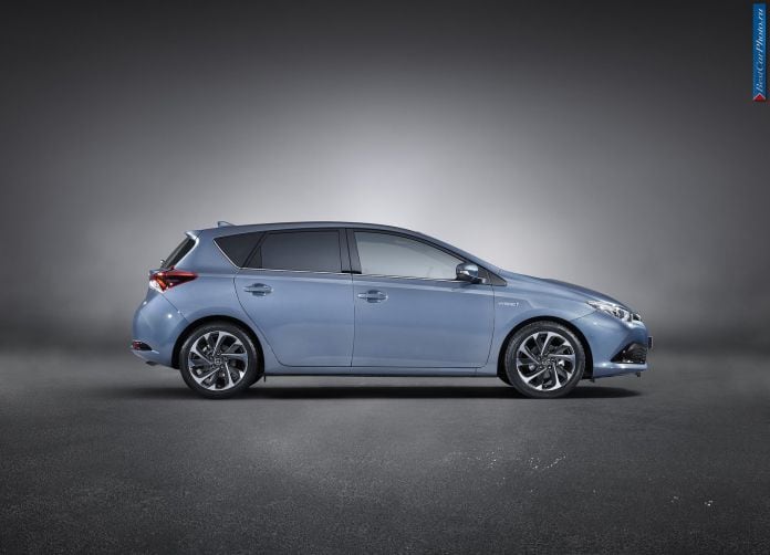 2015 Toyota Auris - фотография 15 из 34