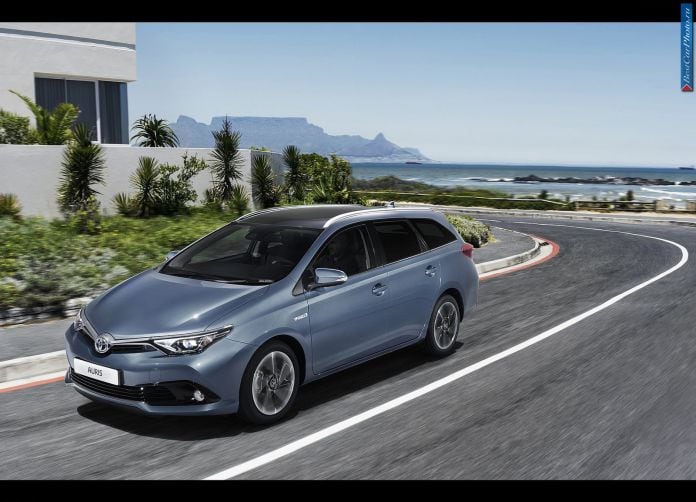 2015 Toyota Auris - фотография 22 из 34