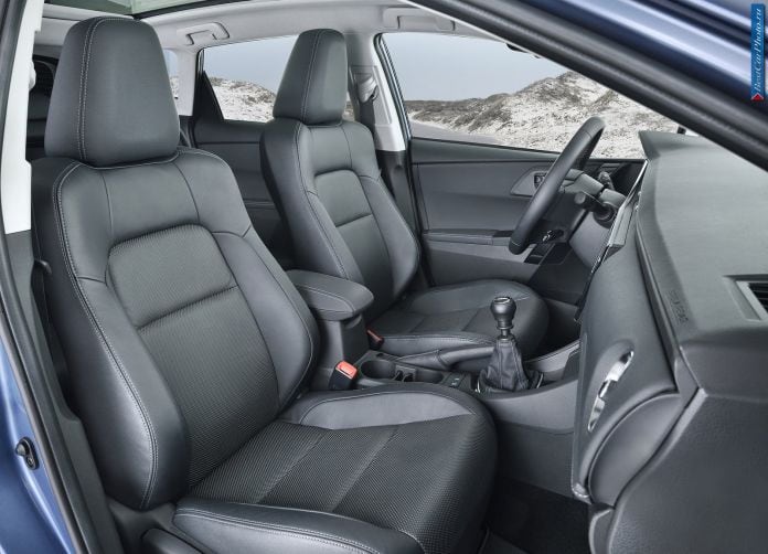 2015 Toyota Auris - фотография 27 из 34