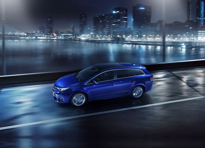 2015 Toyota Avensis - фотография 5 из 39