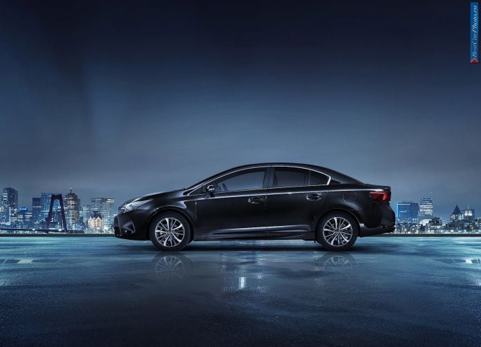 2015 Toyota Avensis - фотография 6 из 39