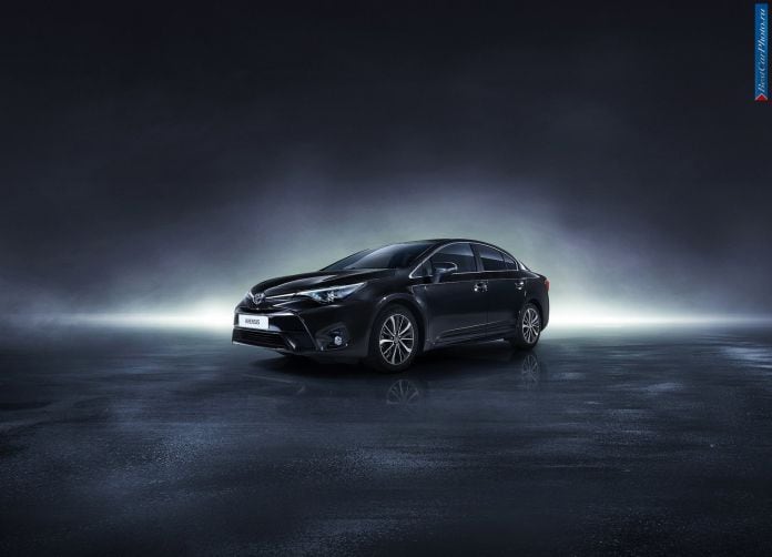 2015 Toyota Avensis - фотография 11 из 39