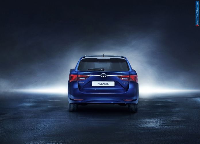 2015 Toyota Avensis - фотография 20 из 39