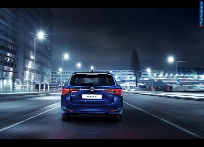 2015 Toyota Avensis - фотография 25 из 39