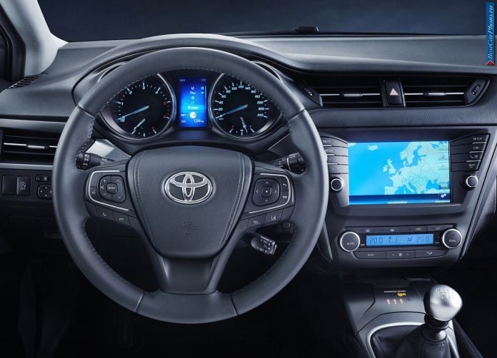 2015 Toyota Avensis - фотография 27 из 39