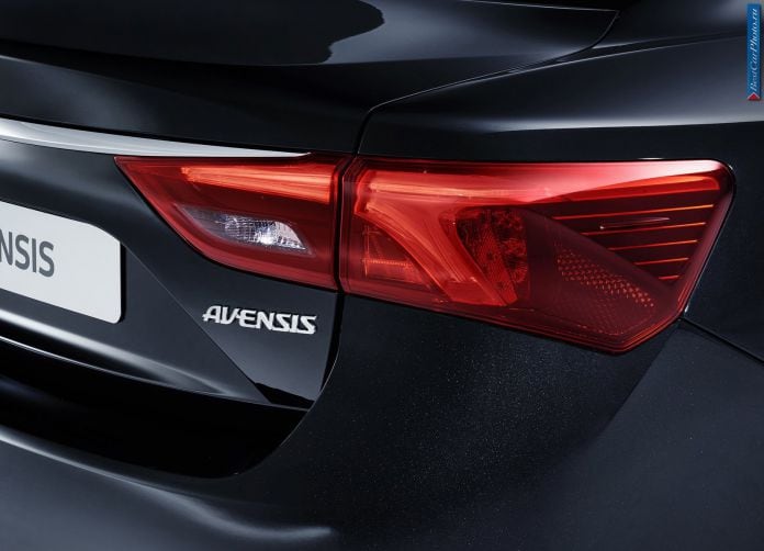 2015 Toyota Avensis - фотография 35 из 39