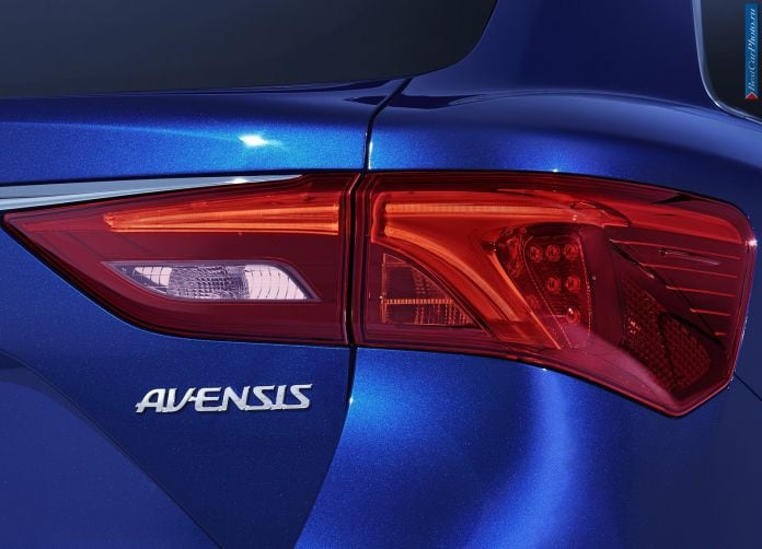 2015 Toyota Avensis - фотография 36 из 39