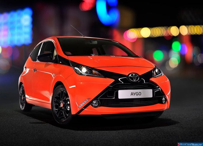 2015 Toyota Aygo - фотография 1 из 144