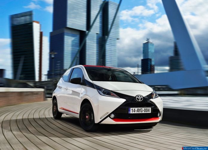 2015 Toyota Aygo - фотография 10 из 144