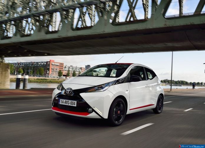 2015 Toyota Aygo - фотография 35 из 144