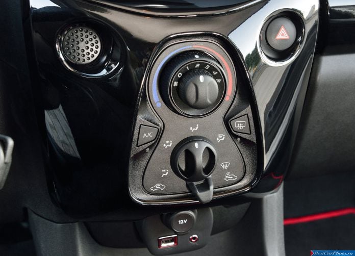 2015 Toyota Aygo - фотография 116 из 144