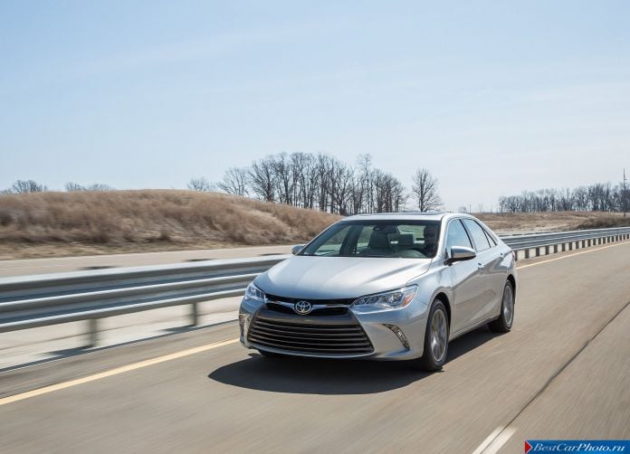 2015 Toyota Camry - фотография 10 из 79
