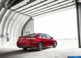 toyota_2015_camry_017.jpg
