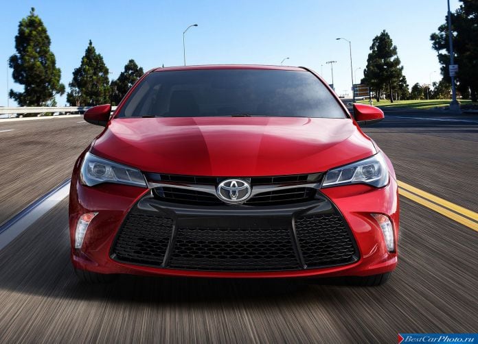 2015 Toyota Camry - фотография 21 из 79