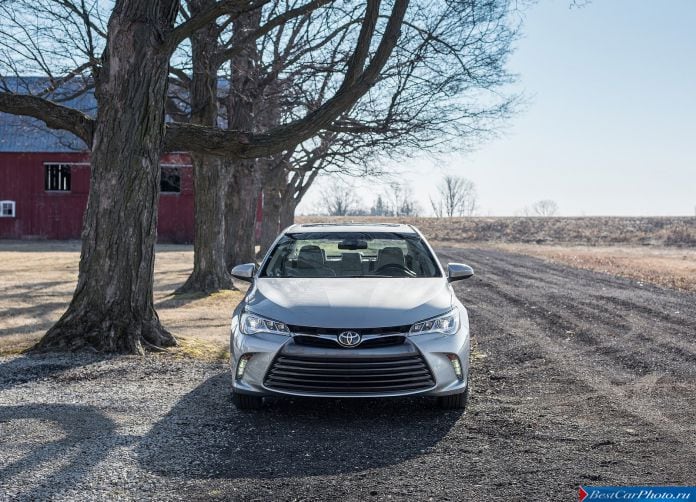 2015 Toyota Camry - фотография 22 из 79