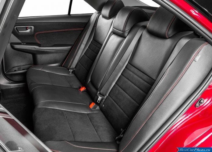 2015 Toyota Camry - фотография 40 из 79