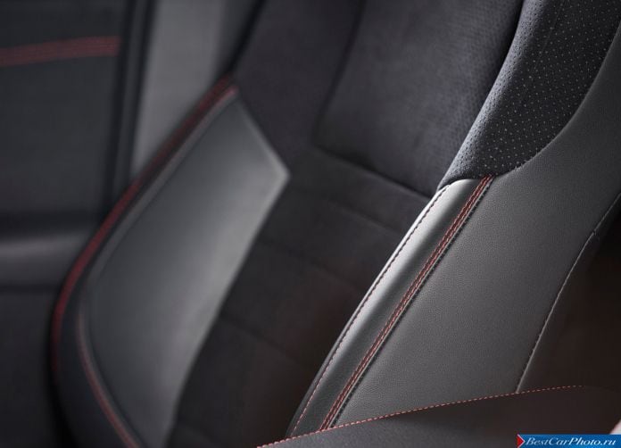 2015 Toyota Camry - фотография 47 из 79