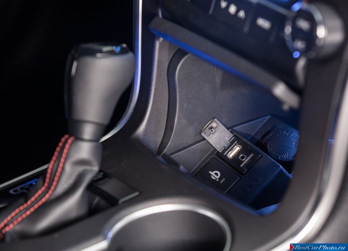 2015 Toyota Camry - фотография 54 из 79