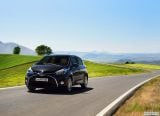 toyota_2015_yaris_009.jpg