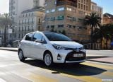 toyota_2015_yaris_037.jpg