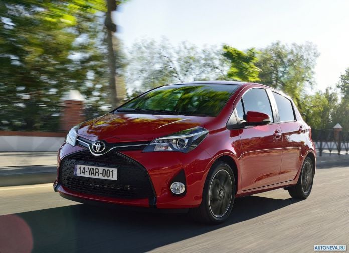 2015 Toyota Yaris - фотография 44 из 118
