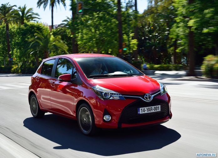 2015 Toyota Yaris - фотография 47 из 118