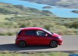 toyota_2015_yaris_056.jpg