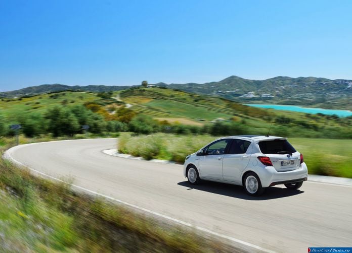 2015 Toyota Yaris - фотография 64 из 118