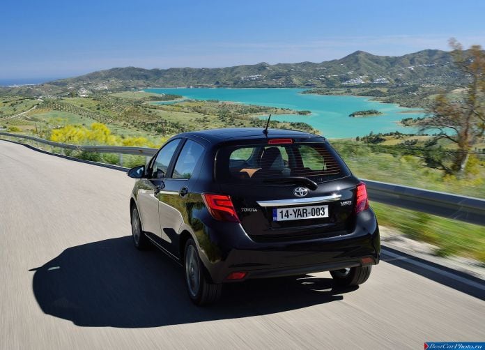 2015 Toyota Yaris - фотография 72 из 118