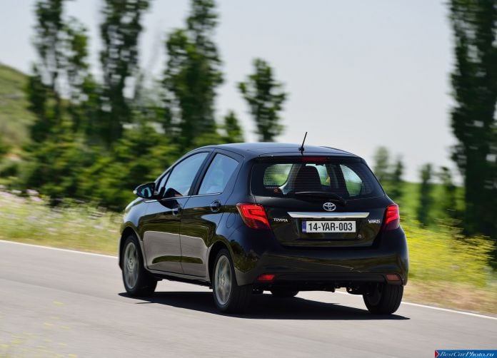 2015 Toyota Yaris - фотография 73 из 118