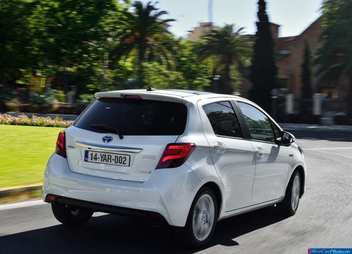 2015 Toyota Yaris - фотография 74 из 118